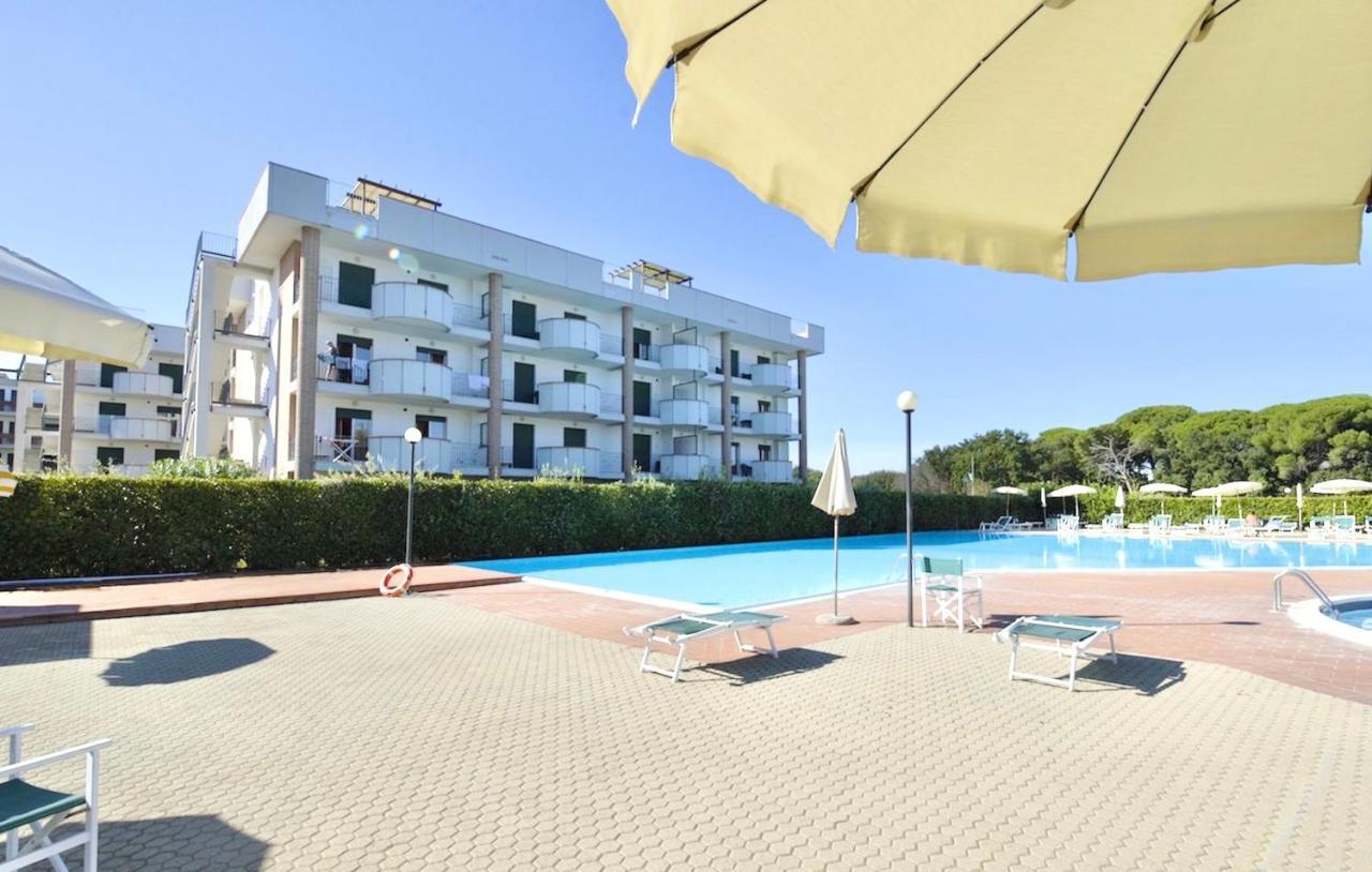 Isa-Apartments 4 Beds In Residence With Swimming-Pool In San Vincenzo, Just 600 Meters From The Sea Extérieur photo